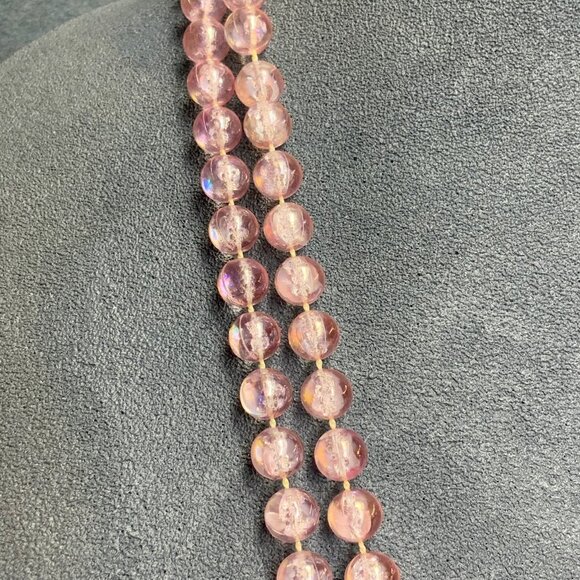 Long Crackle Beaded Necklace 72 In Pink Iridescent Shimmer Retro Vintage Barbie - Picture 3 of 7